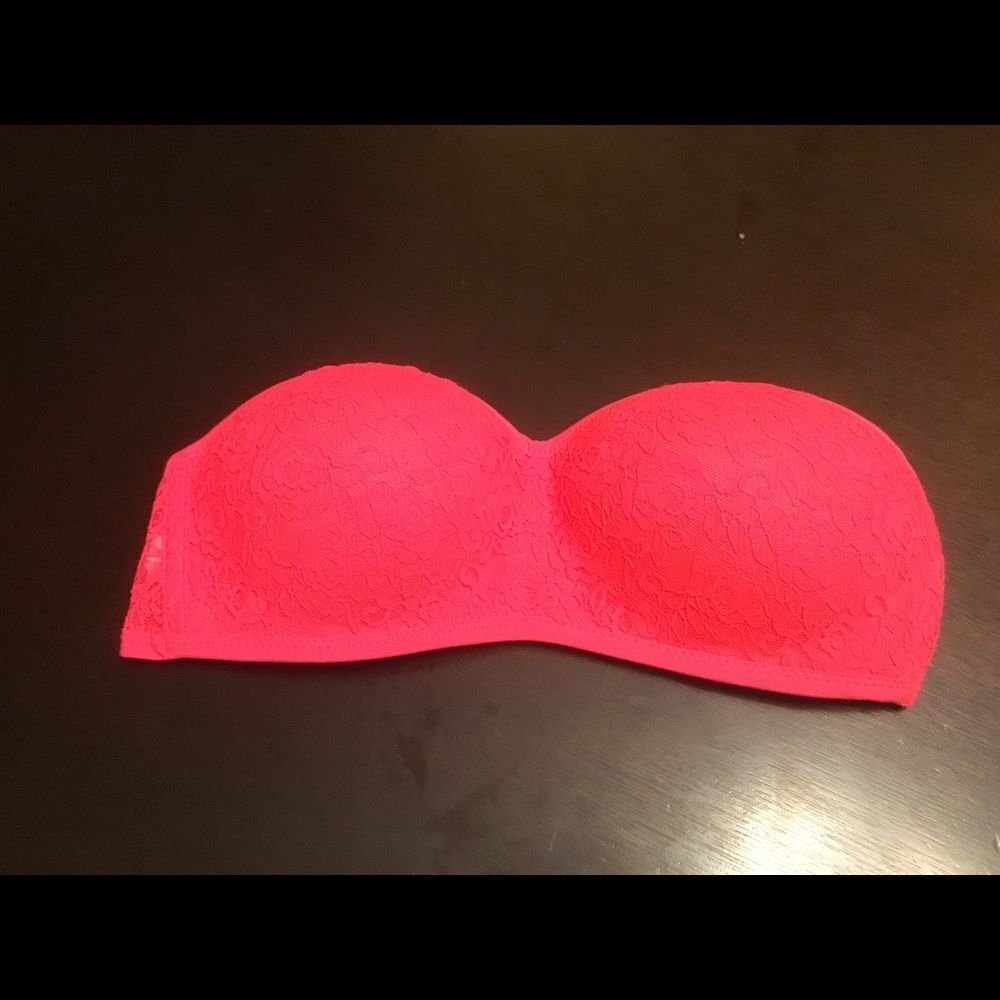 PINK Victoria’s Secret Strapless Lace Bra Small
